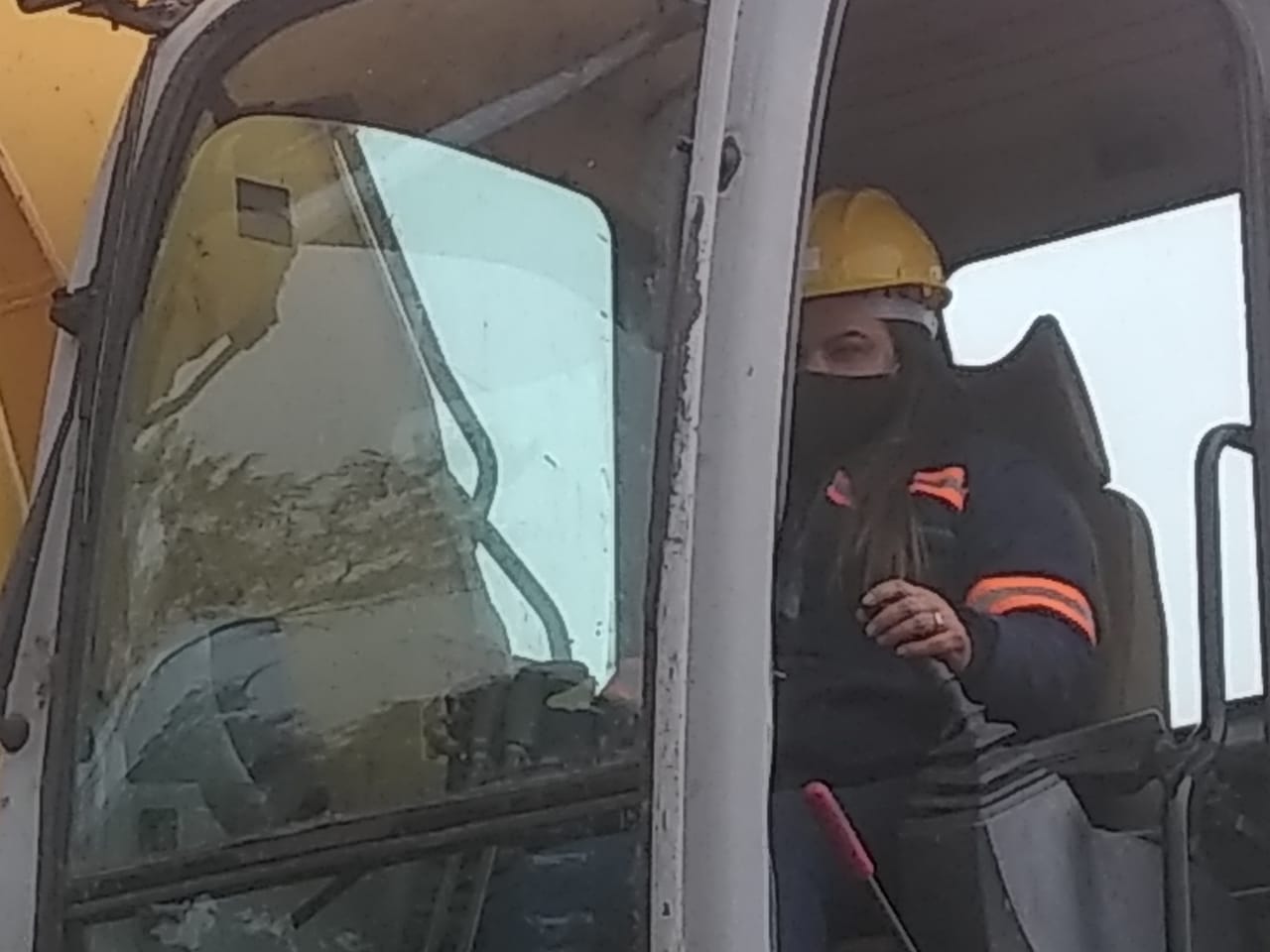 Operadora mulher na cabine